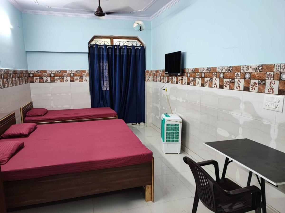 Sun Moon Residency And Apartments, Hotels In Rohini Делхи Екстериор снимка